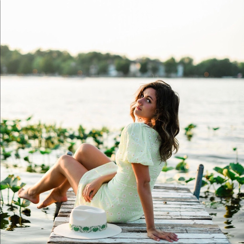 Meet your Posher, Madison